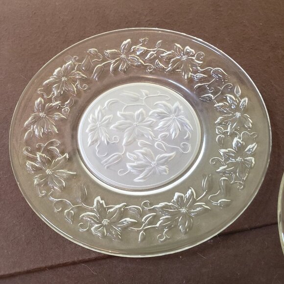 Vintage Set 3 Princess House Poinsettia Fantasia 8” Luncheon Salad Plates - Picture 3 of 7